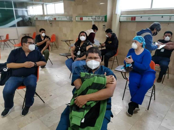 Comienza vacunación vs COVID-19 en hospitales de Orizaba