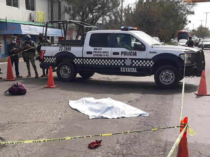 En Veracruz, trailero atropella a hombre y le quita la vida