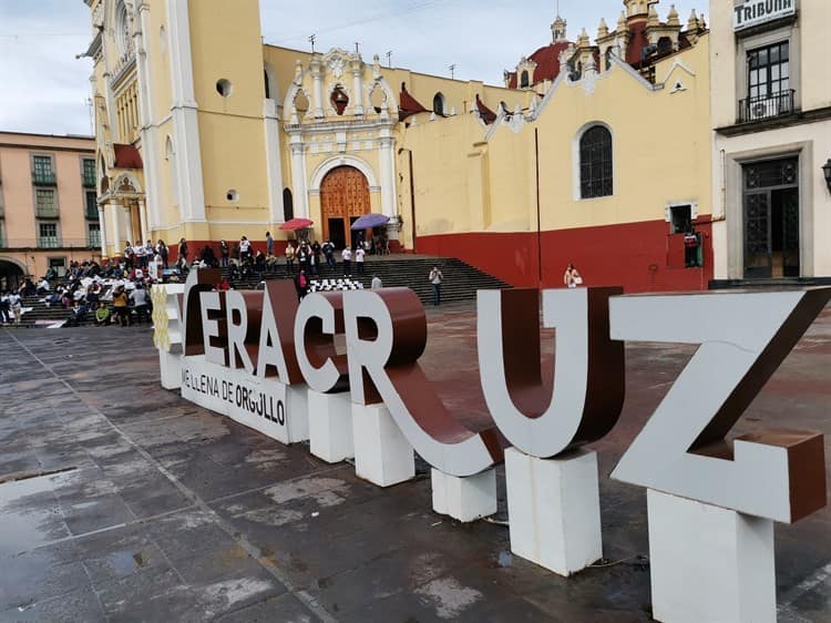 Con filtros buscan reducir movilidad en capital de Veracruz