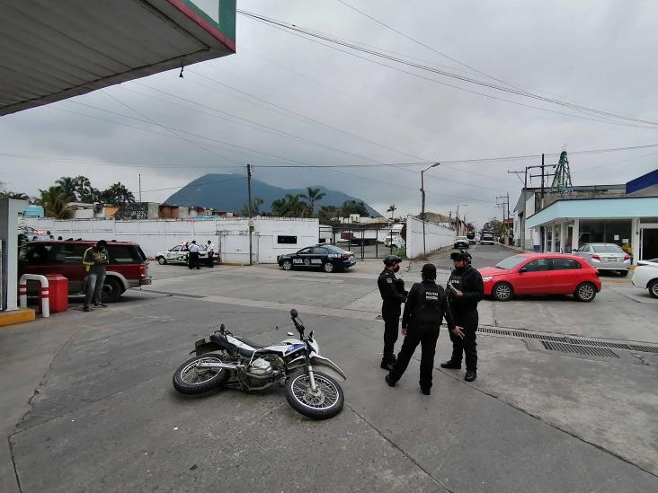 Vehículo arrolla a Policía de Ixtaczoquitlán en Orizaba