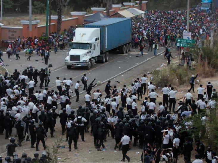 Dispersa Guatemala caravana migrante hondureña y libera carretera