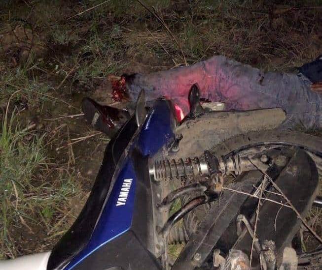 Hombre pierde el pie tras accidente de moto en carretera federal 175