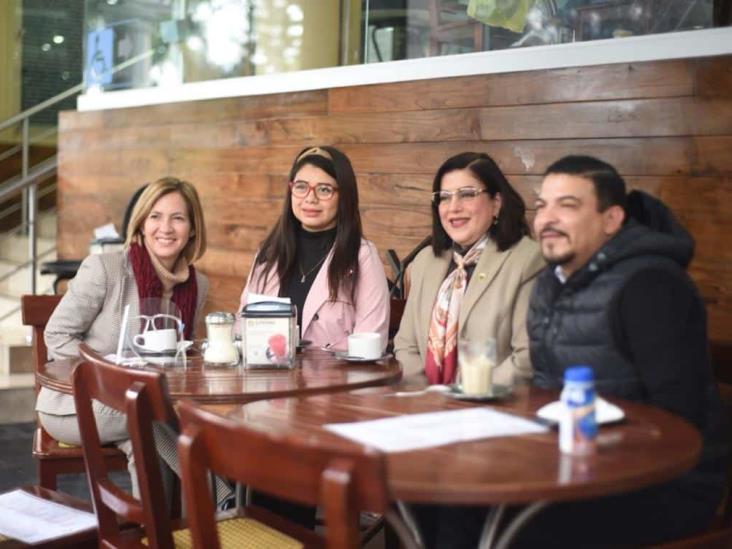 Morena invita a Ricardo Ahued a participar en proceso interno por alcaldía de Xalapa