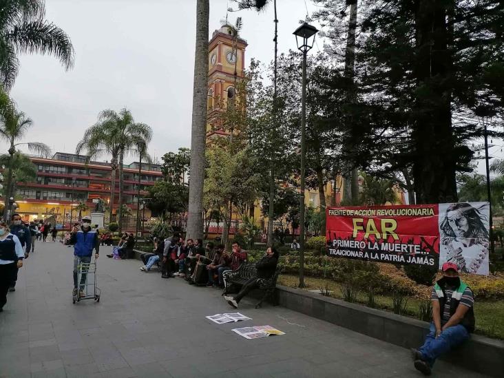 Integrantes del FAR se manifiestan contra INE en Orizaba