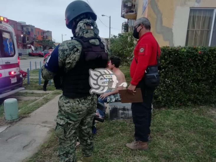 Hieren con picahielo a vecino de Punta Caracol en Coatzacoalcos