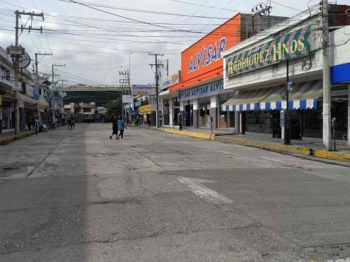 CFE deja sin servicio por 5 horas  a mercados de Poza Rica