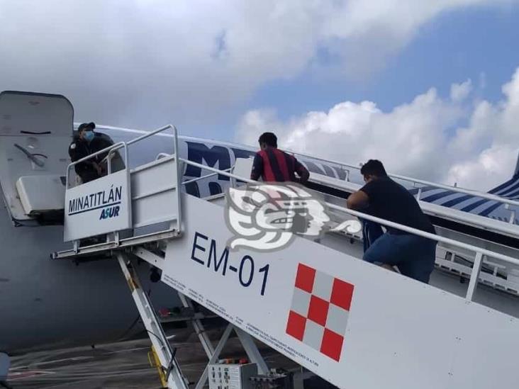 Repatrió INM a 136 hondureños desde el Aeropuerto de Minatitlán