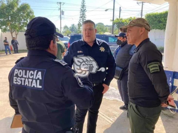Supervisa Hugo Gutiérrez base policiaca de Las Choapas