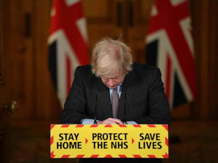 Boris Johnson, contra las cuerdas por fiestas durante confinamiento