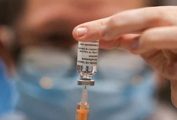 Suspenden plan para vacunar contra covid a presos de Guantanamo