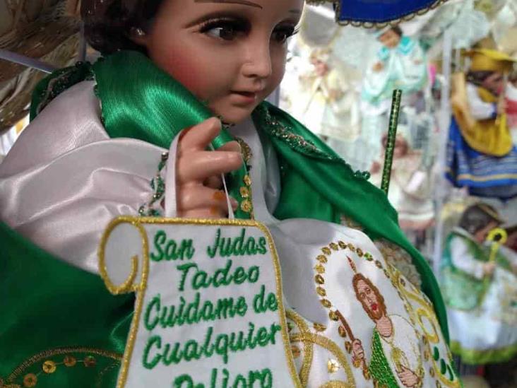 Piden a fieles de Veracruz no vestir a Niño Dios con atuendo de equipos de fútbol