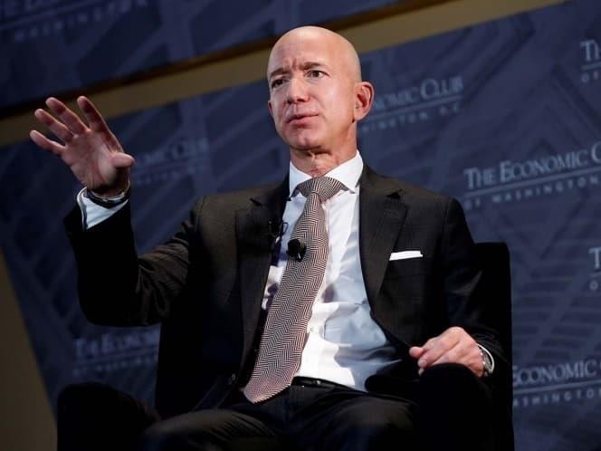 Jeff Bezos deja su puesto como CEO en Amazon