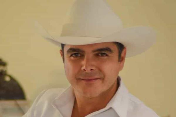 Celebra su trayectoria