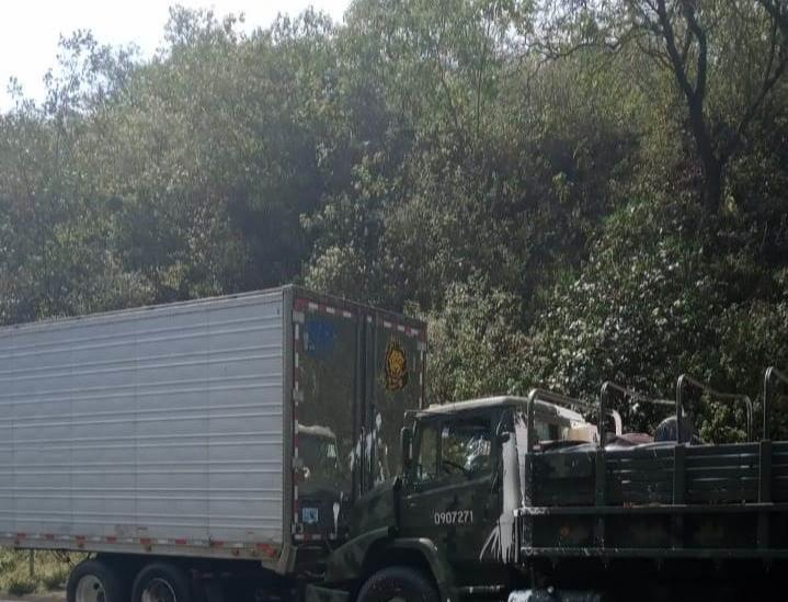 Se accidenta camión de la Sedena en Maltrata
