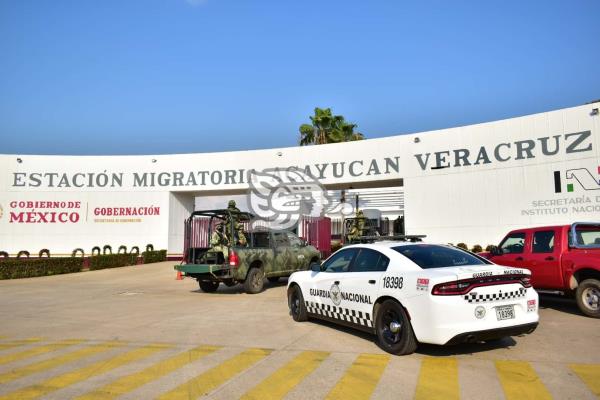 Se amotinan en Estación Migratoria Acayucan por suspensión de traslados