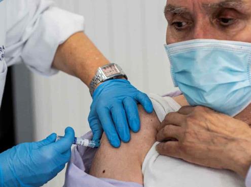 Inicia México campaña de vacunación masiva