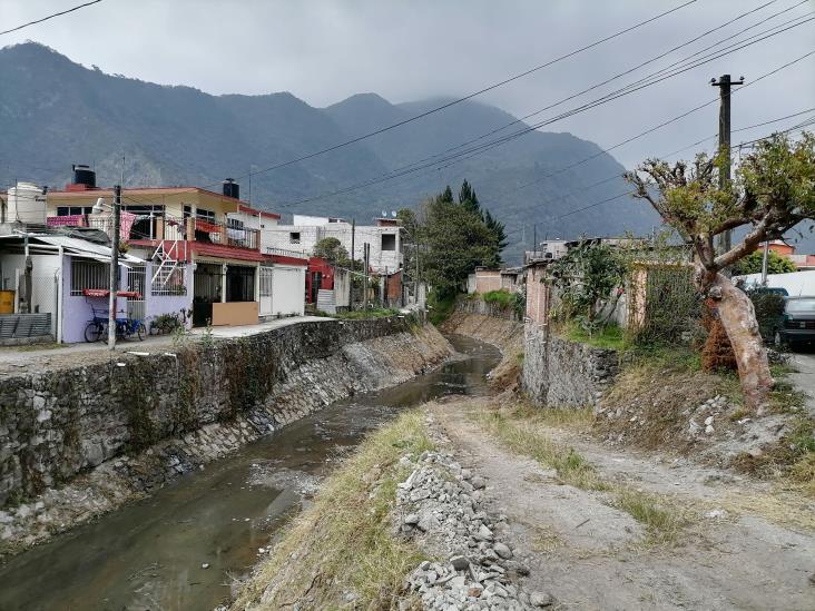 Buscan evitar riesgos para población en ribera del río La Carbonera