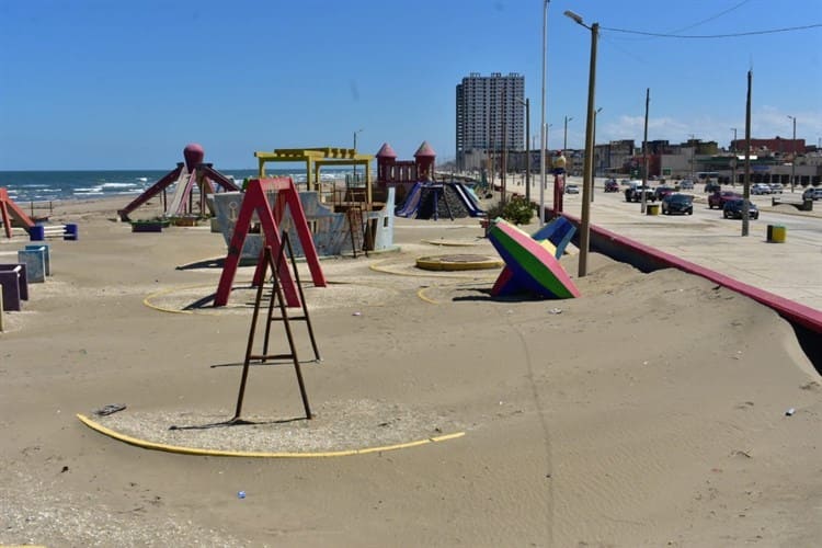 Parque Playa Sol: en el abandono y refugio de indigentes