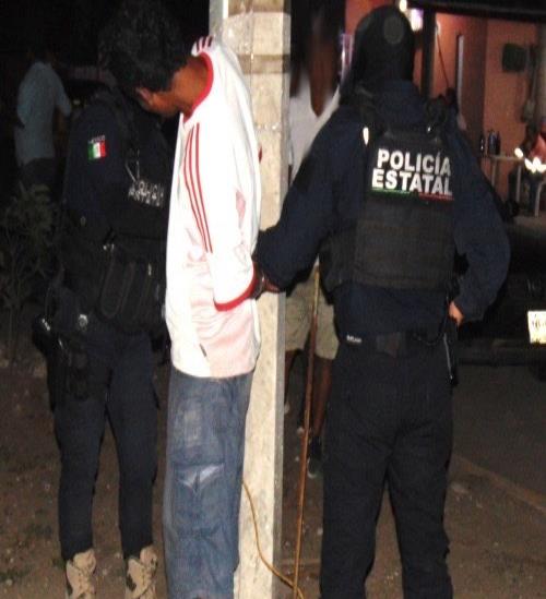 Capturan a dos presuntos delincuentes en Medellín de Bravo