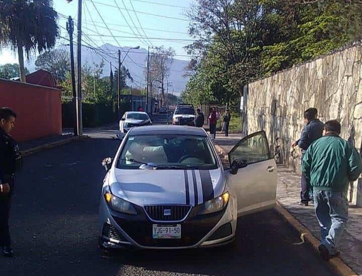 Accidente en Barrio Nuevo Orizaba deja cuantiosos daños materiales