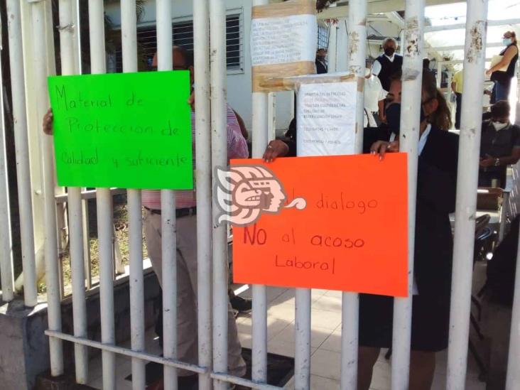 Protestan en Jurisdicción Sanitaria de Córdoba