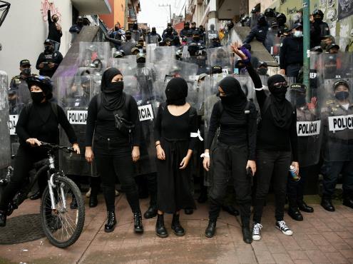 Feministas de Veracruz, en la mira, según supuesto documento de Segob