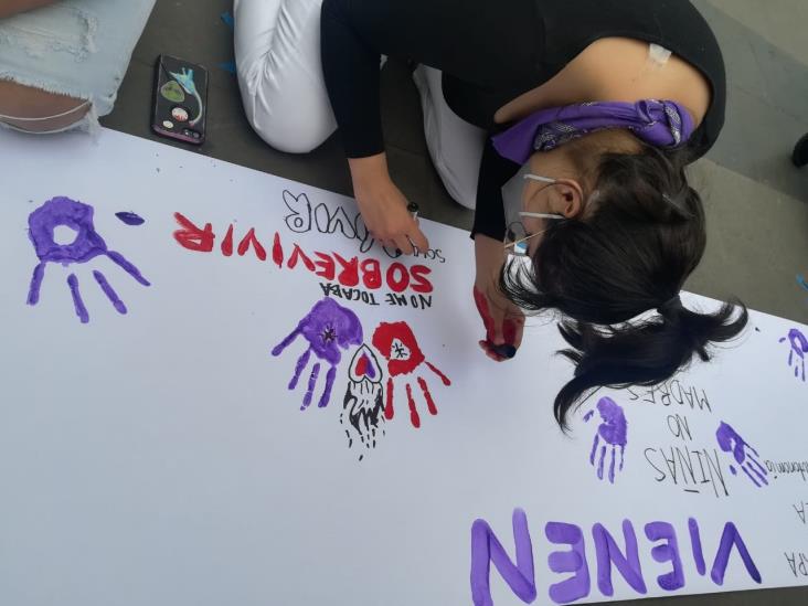 Con cadena humana veracruzanas buscan detener violencia contra mujeres y niñas