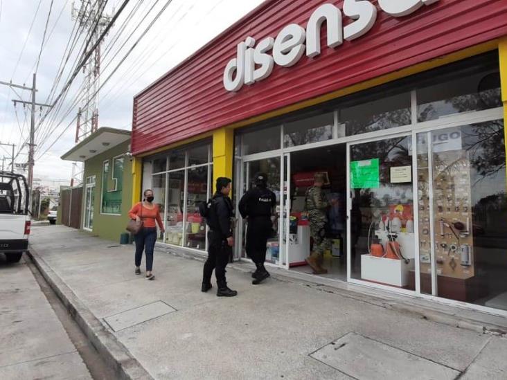 Asaltan ferretería en calles de Boca del Río