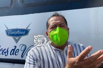 Transportistas turísticos piden abrir módulos de licencias
