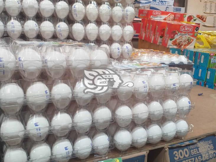 ¡Por los cielos! Casi 100 pesos cuesta un cartón de huevos en Veracruz