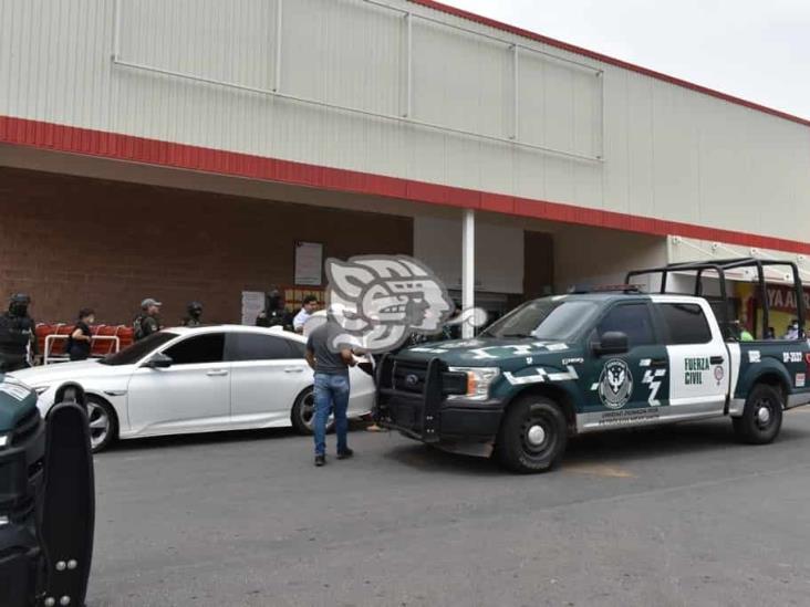 Pareja acayuqueña acusó abuso de autoridad tras inspección de vehículo