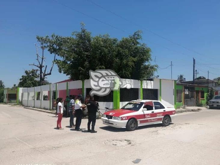 Taxista atropella a conocida comerciante en Las Choapas