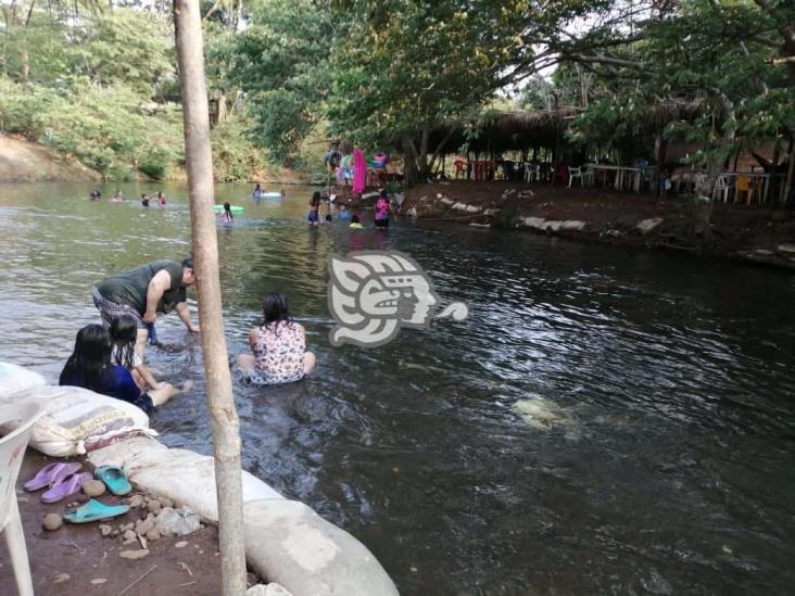 Para huir del calor, un oasis en Tonalapan