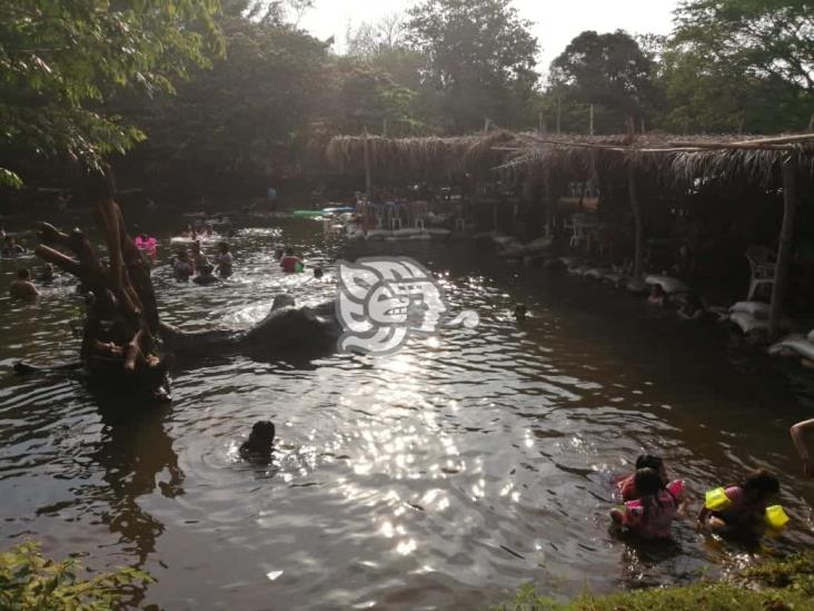 Para huir del calor, un oasis en Tonalapan