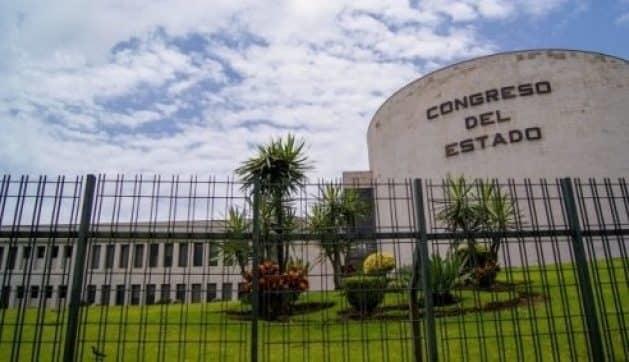 Se resisten en Congreso de Veracruz a acatar laudo a favor de empleado