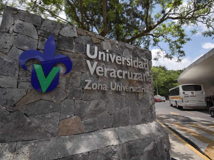 Pide UV a comunidad universitaria atender lineamientos para casos de covid