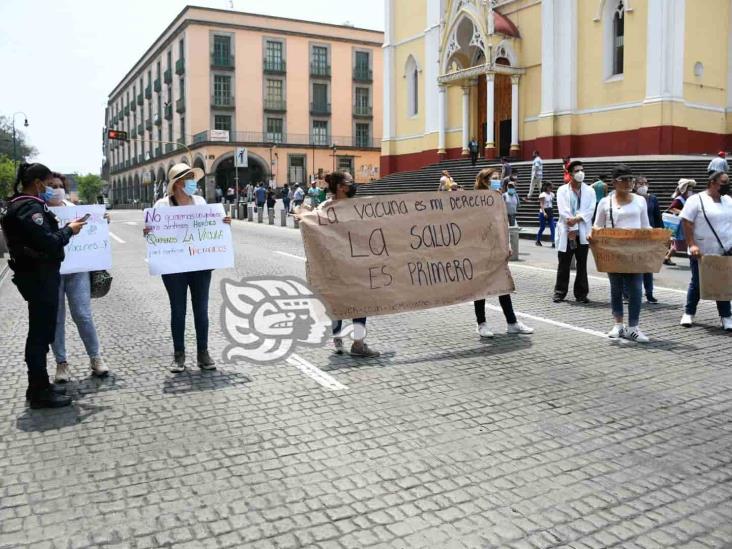 De nuevo personal de Salud de Veracruz protesta por no recibir vacuna anti covid