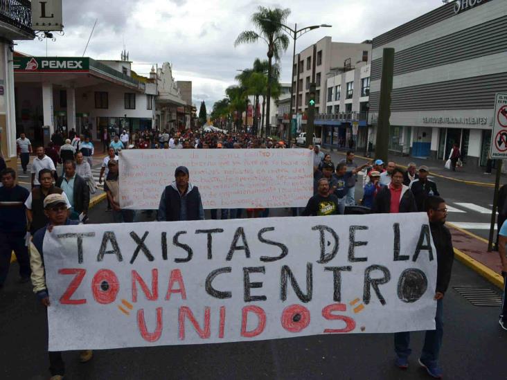 Por abusos de Hacienda y Tránsito, taxistas se manifestarán en Río Blanco