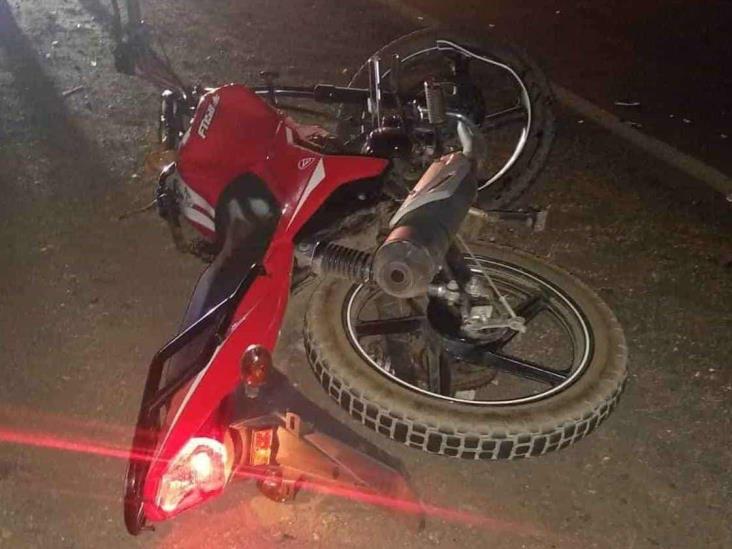 Motociclista muere al chocar de frente con automóvil en Ángel R. Cabada