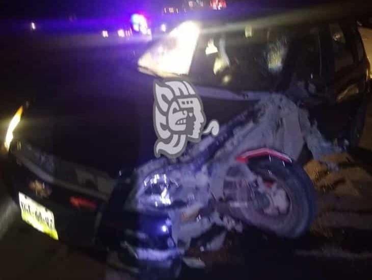 Motociclista muere al chocar de frente con automóvil en Ángel R. Cabada