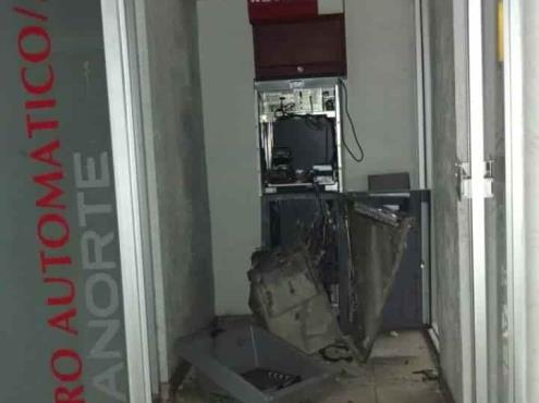 Sujetos roban cajero automático Banorte en Córdoba