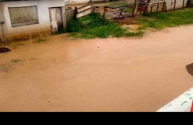‘Nadie nos ve ni nos oye ante inundaciones cuando llueve en El Tronconal en Xalapa’