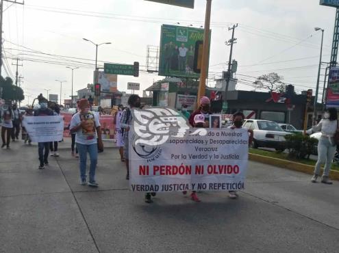 Candidatos en Xalapa se olvidan del dolor por los desaparecidos