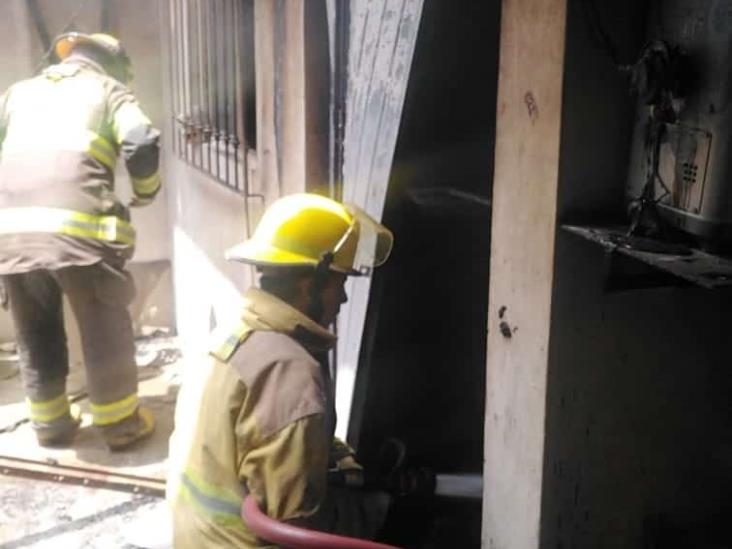 Por acumulación de gas, reportan explosión en vivienda, en Xalapa