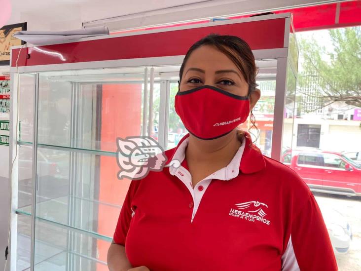 Empresarios de Coatzacoalcos empeñan sus autos para cubrir nóminas
