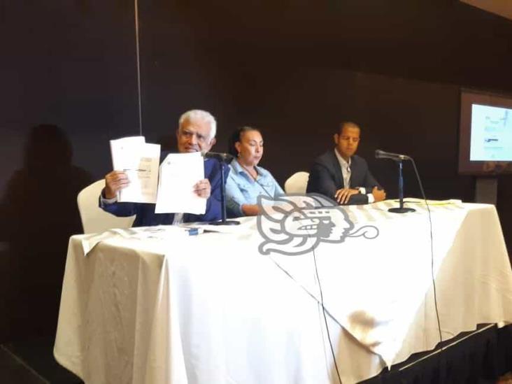 Denuncian a los Yunes Márquez ante la FGE por falsificación de documentos