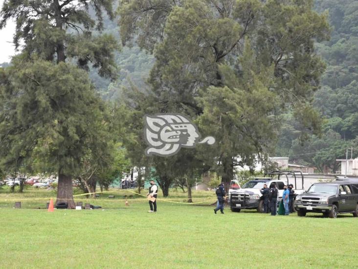Sicarios acribillan a hombre en Huiloapan y burlan a fuerzas policiales