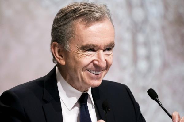 Bernard Arnault se convierte en el hombre más rico del mundo