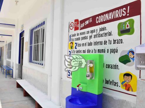 Padres deberían elegir enviar o no a niños a clases en Veracruz