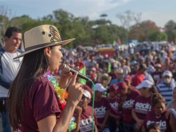Promete Lupita Tapia proteger sistema lagunar y mangar Acula